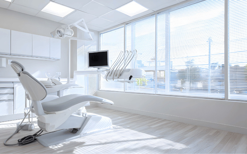 インプラント 痛い 選び方